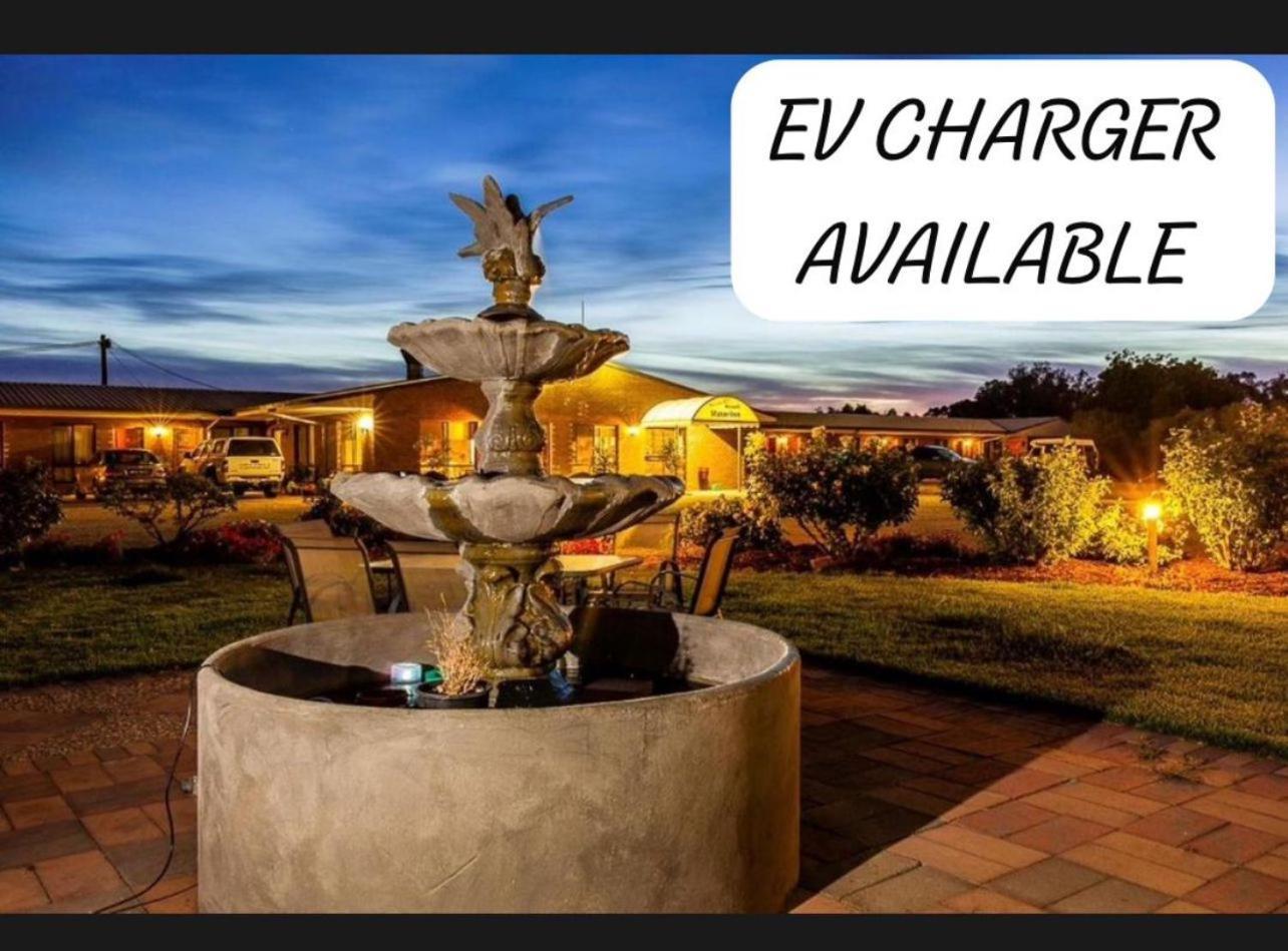 Newell Motor Inn Narrandera Extérieur photo